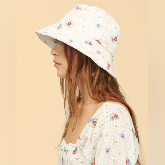 Billabong x Wrangler ❤️ Floral Cloth Summery Bucket Hat for Women ⛱️🌺🍹 - Picture 1 of 10